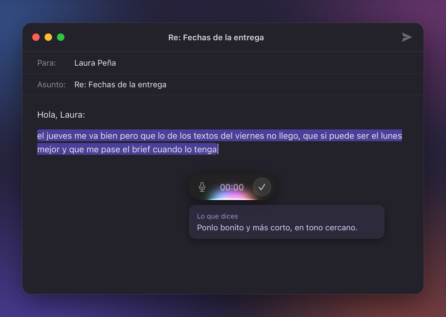 Scriba sobre un correo a medio escribir, escuchando lo que hay que hacer con él